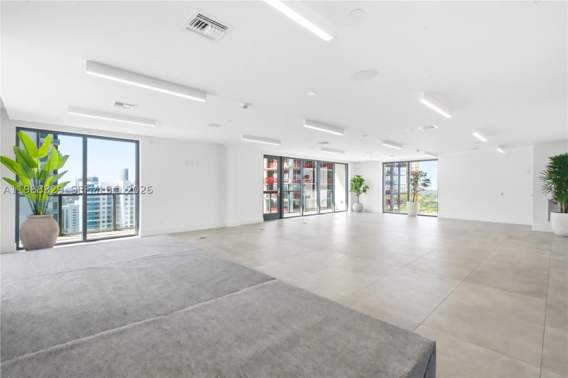 Comprar apartamento no Smart Brickell Residences 2401