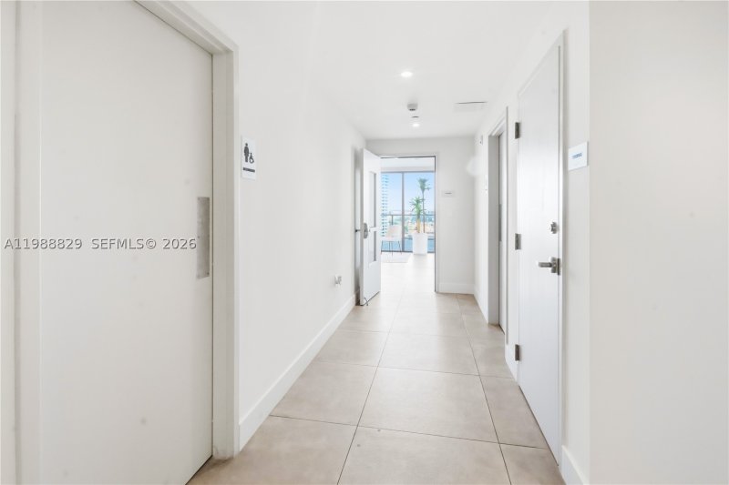 Comprar apartamento no Smart Brickell Residences 2401