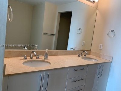 Alquiler de apartamento en Aventura Marina II 1018