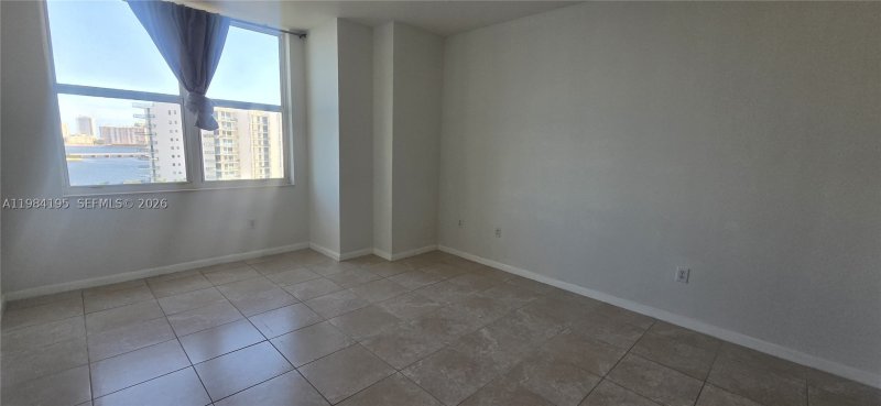 Alquiler de apartamento en Aventura Marina II 1018