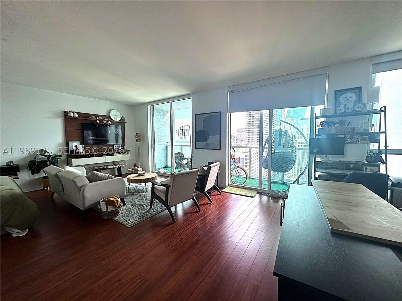 Apartment for rent at Vizcayne Everglades On The Bay 3707