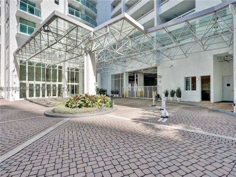 Apartment for rent at Brickell on the River North 1110