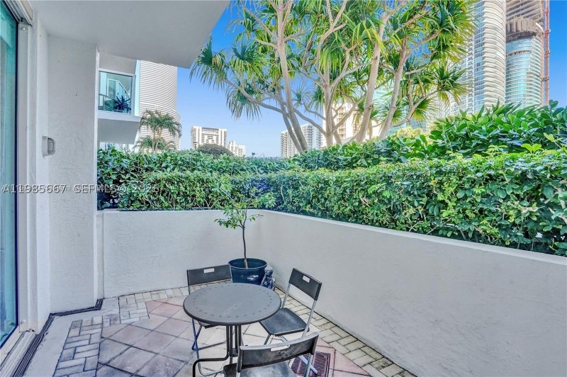 Apartment for rent at Brickell on the River North 1110