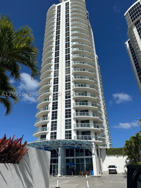 Comprar apartamento en M Resort Residences 802