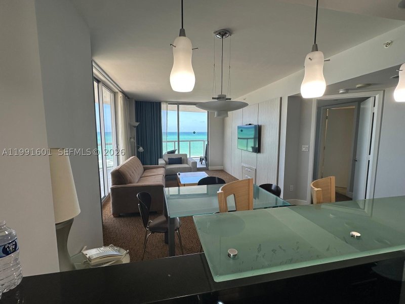 Comprar apartamento en M Resort Residences 802