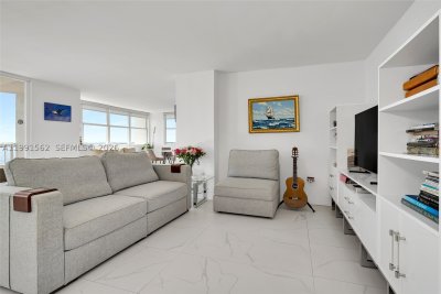 Comprar apartamento en Bayshore Place 1003A