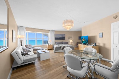 Aluguel de apartamento no Royal Ambassador 702