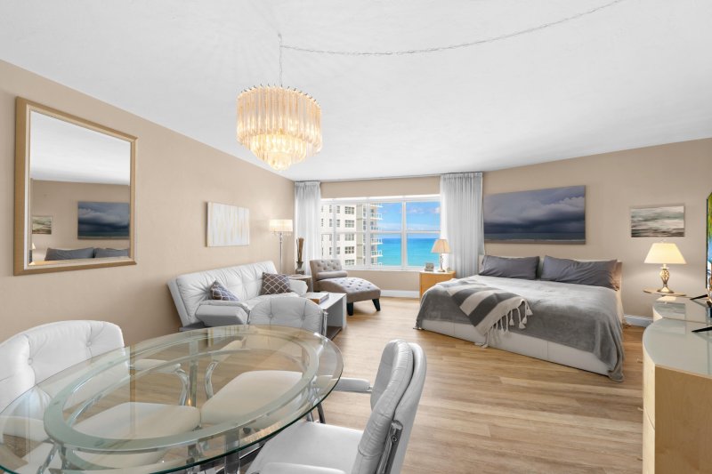 Apartment for rent at Royal Ambassador 702