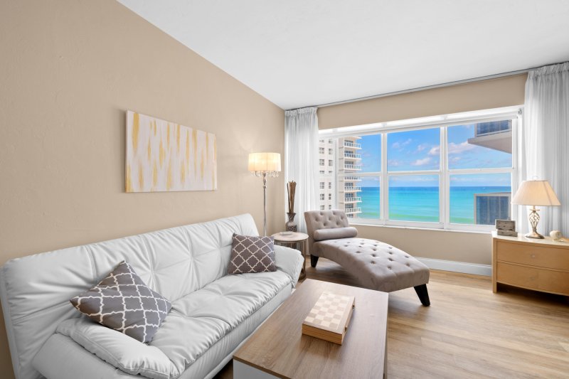 Apartment for rent at Royal Ambassador 702