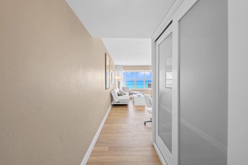 Apartment for rent at Royal Ambassador 702