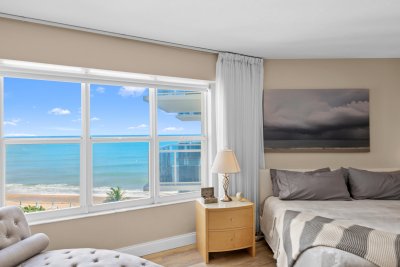 Aluguel de apartamento no Royal Ambassador 702