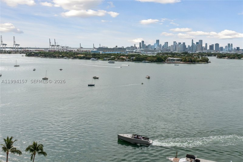 Comprar apartamento en Mirador North Tower PH-01