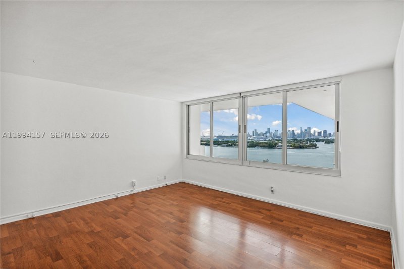 Comprar apartamento en Mirador North Tower PH-01