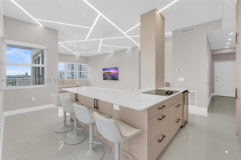 Condo for sale at Del Prado South Tower PH04