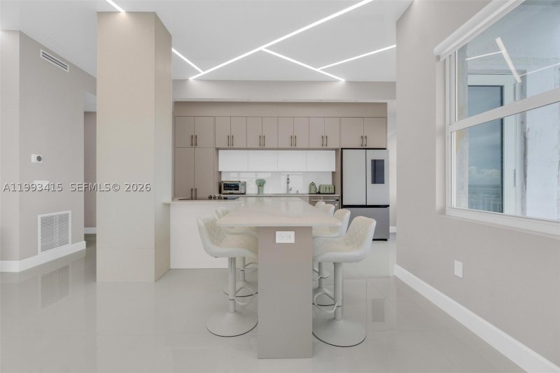 Condo for sale at Del Prado South Tower PH04