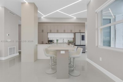 Comprar apartamento en Del Prado South Tower PH04