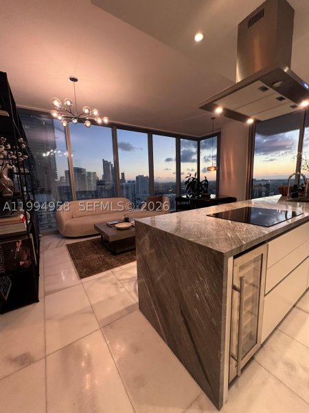 Comprar apartamento no Missoni Baia 2805