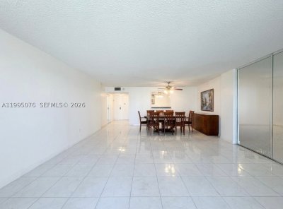 Aluguel de apartamento no Hallmark of Hollywood 816