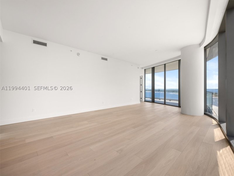 Alquiler de apartamento en Una Residences at Brickell 502