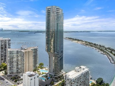 Alquiler de apartamento en Una Residences at Brickell 502