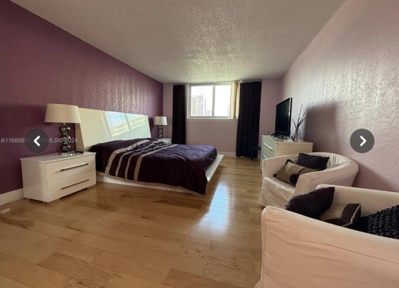 Condo for sale at Ocean View 701