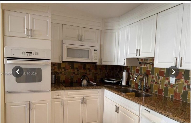 Condo for sale at Ocean View 701