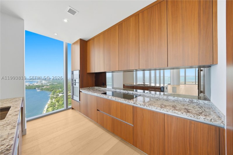 Condo for sale at Una Residences at Brickell 3102