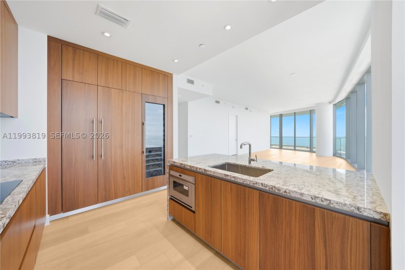 Condo for sale at Una Residences at Brickell 3102