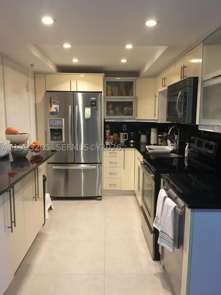Condo for sale at Brickell Bay Club PH207