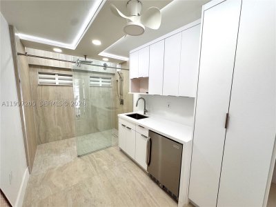 Comprar apartamento no Triton Towers 6