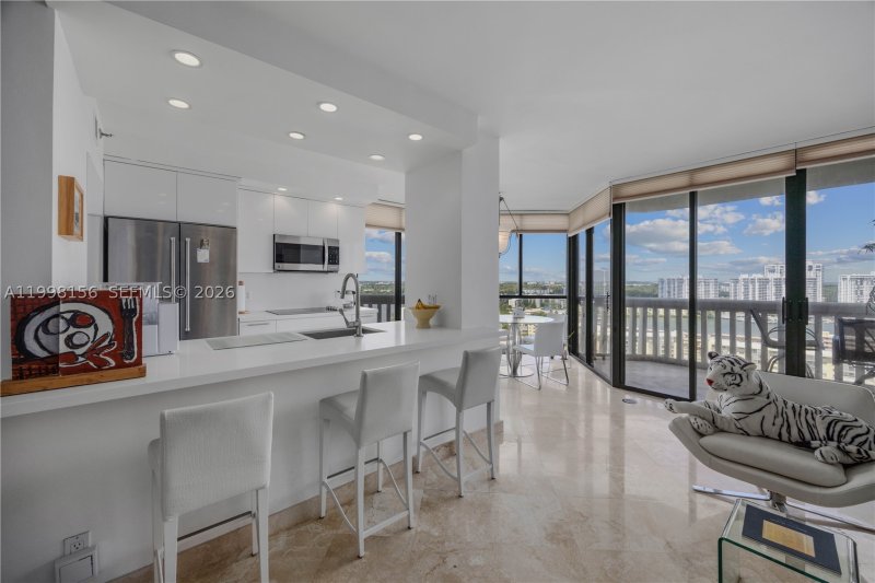 Comprar apartamento en 1000 Williams Island 1910