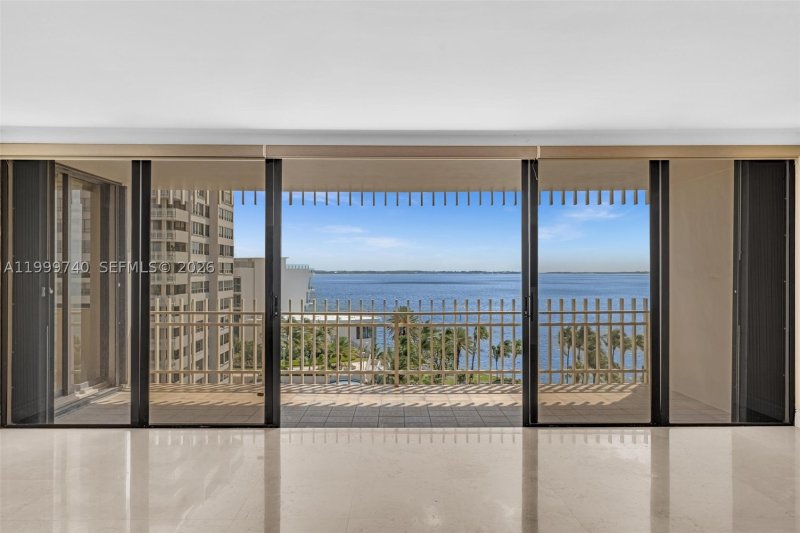 Condo for sale at Grove Isles Tower II B805