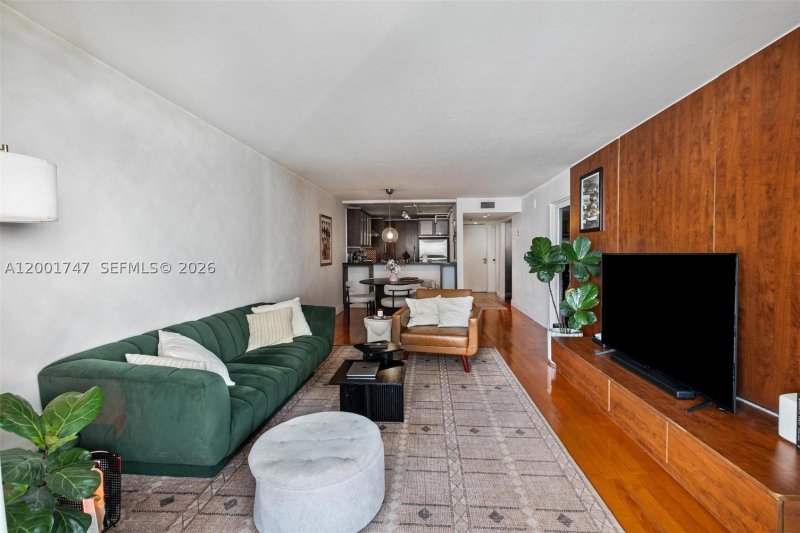Condo for sale at The Venetia 26F
