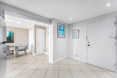 Aluguel de apartamento no Allington Towers 7h