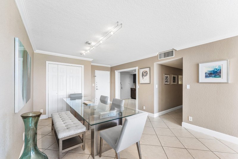 Apartment for rent at Allington Towers 7h