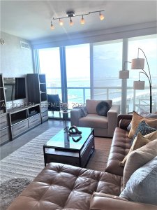 Aluguel de apartamento no Marina Blue 4310