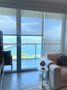 Aluguel de apartamento no Marina Blue 4310