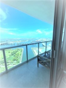 Aluguel de apartamento no Marina Blue 4310