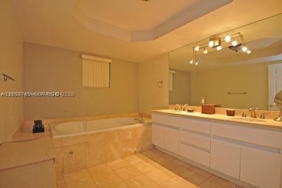 Aluguel de apartamento no Sands Pointe 602
