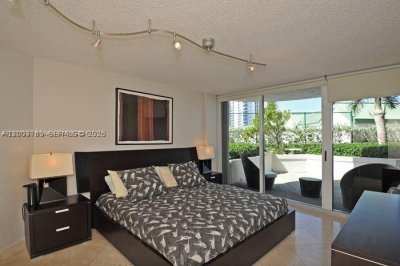 Aluguel de apartamento no Sands Pointe 602