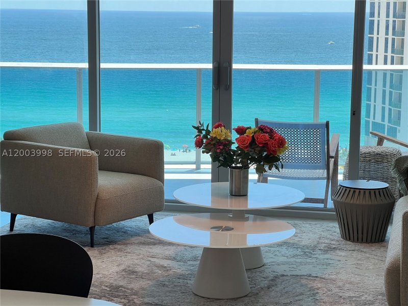 Condo for sale at Aurora 1202