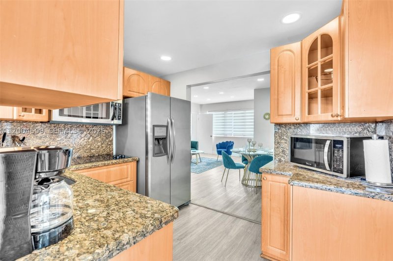 Property photo # 6