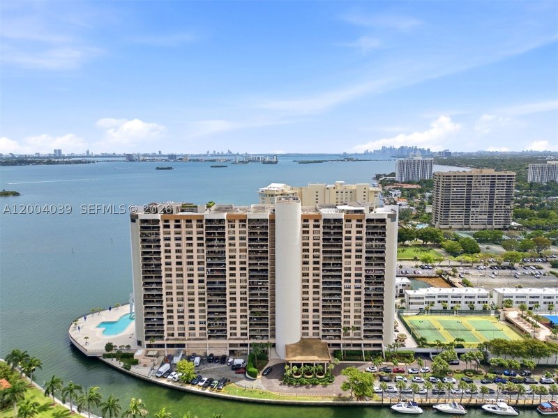 Condo for sale at The Cricket Club 1505