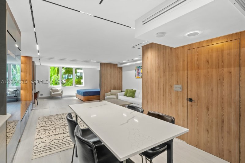 Comprar apartamento en Roney Palace 432