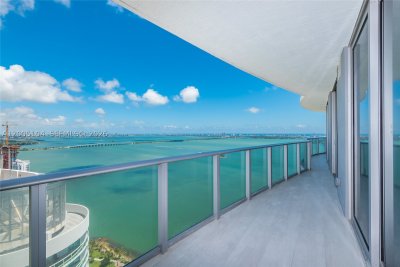Comprar apartamento no Aria on The Bay 4515