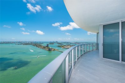 Comprar apartamento no Aria on The Bay 4515