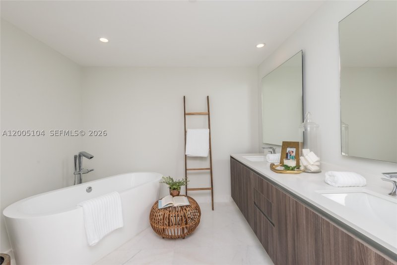 Comprar apartamento en Aria on The Bay 4515