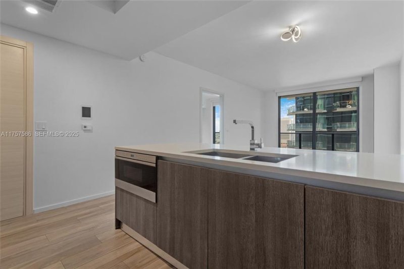 Apartment for rent at SLS Lux Brickell 2508