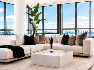 Comprar apartamento no Setai 3501
