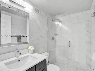 Comprar apartamento no The Wave Condo 415